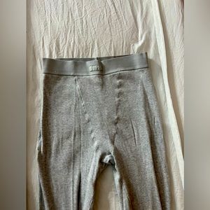 Skims leggings